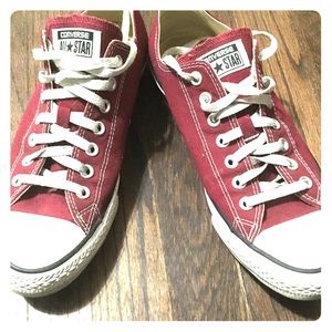 Converse sneakers maroon size 9